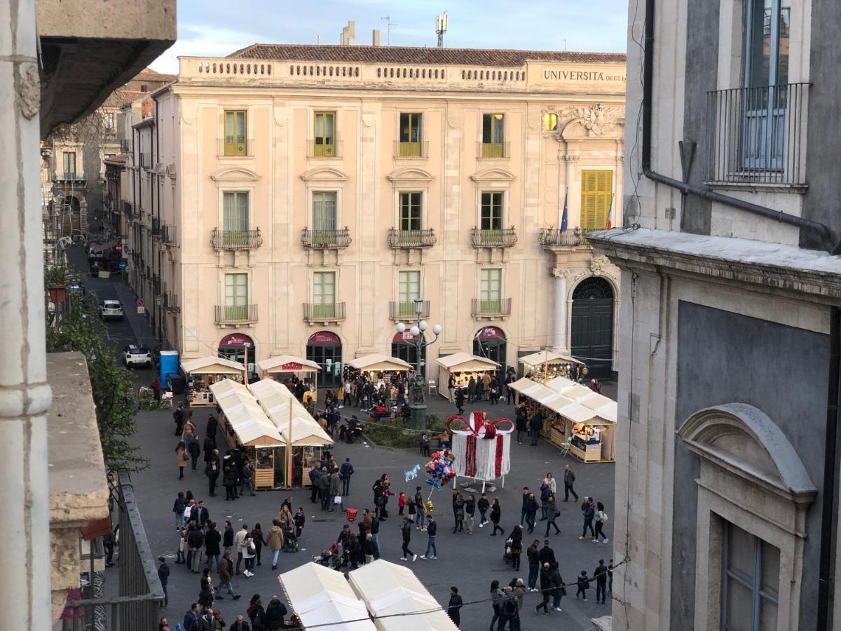 Sicily Wonderful Piazza Universita' Villa Catania Exterior photo